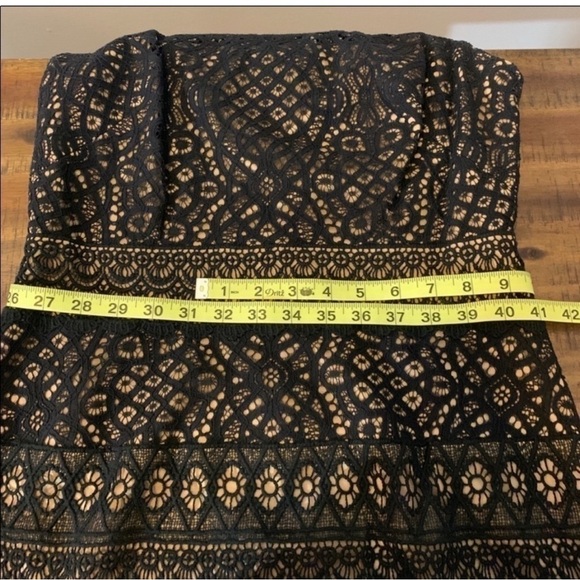 Tadashi Shoji Petite Scalloped Black Lace Midi Dress 10P | Cocktail | Wedding - Picture 8 of 8